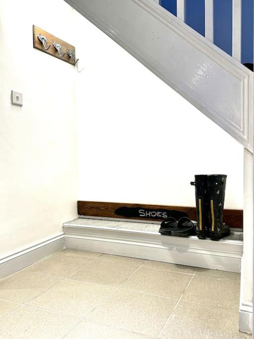 Cosy One Bedroom Apartment Trowbridge Zewnętrze zdjęcie